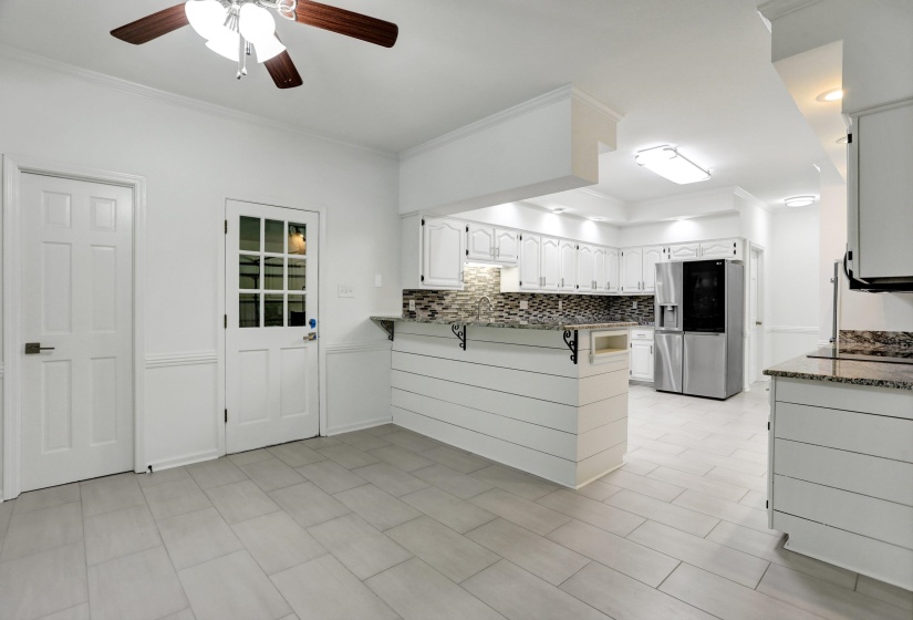 1039 AUTUMN OAKS CIR, Collierville, Tennessee 38017, 5 Bedrooms Bedrooms, 10 Rooms Rooms,3.1 BathroomsBathrooms,Residential,For Sale,AUTUMN OAKS,10220622