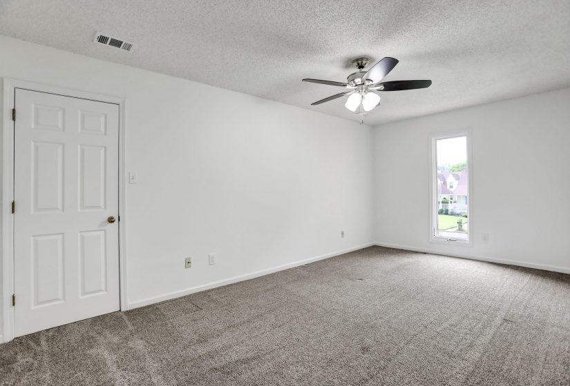 1039 AUTUMN OAKS CIR, Collierville, Tennessee 38017, 5 Bedrooms Bedrooms, 10 Rooms Rooms,3.1 BathroomsBathrooms,Residential,For Sale,AUTUMN OAKS,10220622
