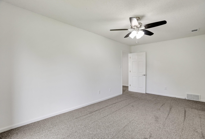 1039 AUTUMN OAKS CIR, Collierville, Tennessee 38017, 5 Bedrooms Bedrooms, 10 Rooms Rooms,3.1 BathroomsBathrooms,Residential,For Sale,AUTUMN OAKS,10220622