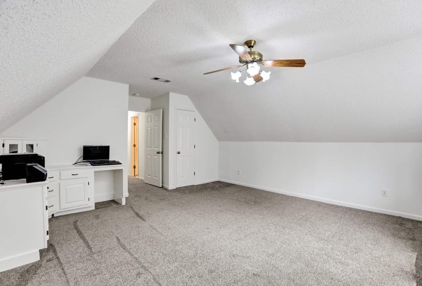 1039 AUTUMN OAKS CIR, Collierville, Tennessee 38017, 5 Bedrooms Bedrooms, 10 Rooms Rooms,3.1 BathroomsBathrooms,Residential,For Sale,AUTUMN OAKS,10220622