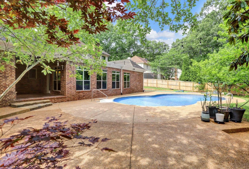 1039 AUTUMN OAKS CIR, Collierville, Tennessee 38017, 5 Bedrooms Bedrooms, 10 Rooms Rooms,3.1 BathroomsBathrooms,Residential,For Sale,AUTUMN OAKS,10220622