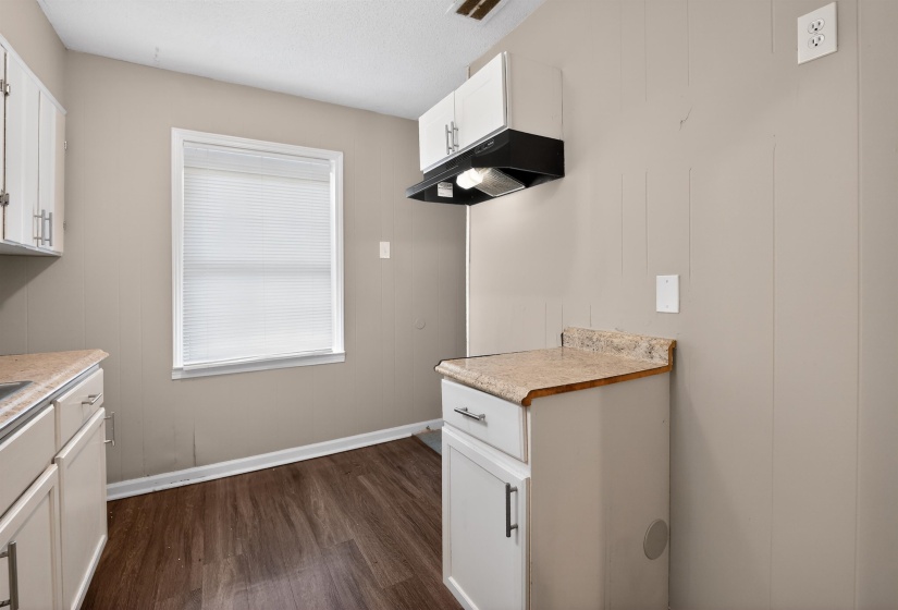 2328 MILLBROOK AVE, Memphis, Tennessee 38127, 3 Bedroom Bedrooms, 7 Room Rooms,1 BathroomBathrooms,Residential,For Sale,MILLBROOK,0,10220623