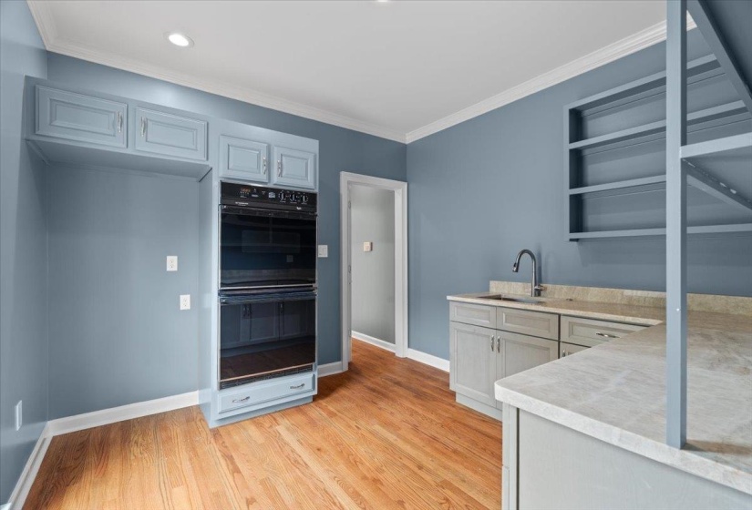8778 POPLAR PIKE DR, Germantown, Tennessee 38138, 4 Bedroom Bedrooms, 2 Room Rooms,5.1 BathroomBathrooms,Residential,For Sale,POPLAR PIKE,0,10220631