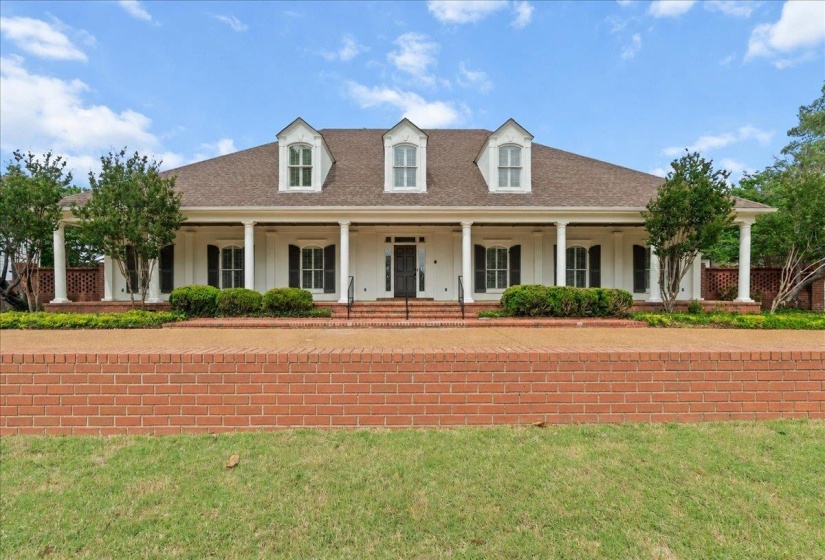 8778 POPLAR PIKE DR, Germantown, Tennessee 38138, 4 Bedroom Bedrooms, 2 Room Rooms,5.1 BathroomBathrooms,Residential,For Sale,POPLAR PIKE,0,10220631
