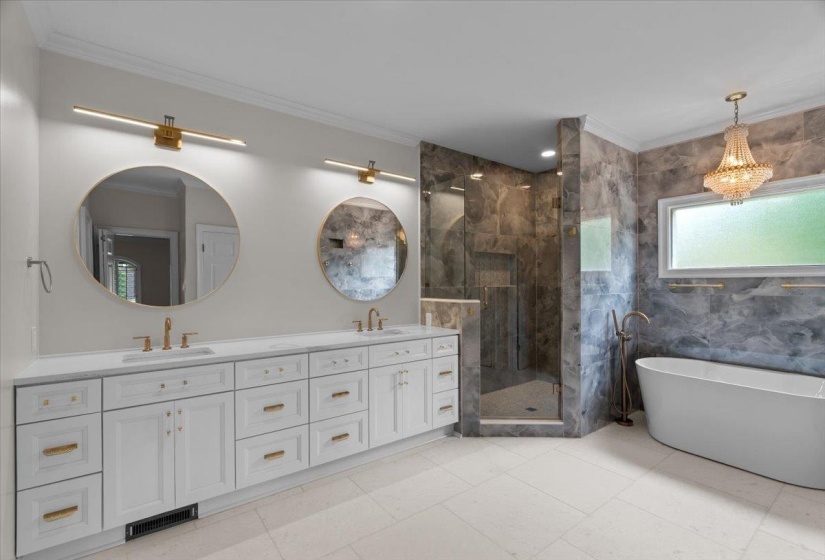 8778 POPLAR PIKE DR, Germantown, Tennessee 38138, 4 Bedroom Bedrooms, 2 Room Rooms,5.1 BathroomBathrooms,Residential,For Sale,POPLAR PIKE,0,10220631