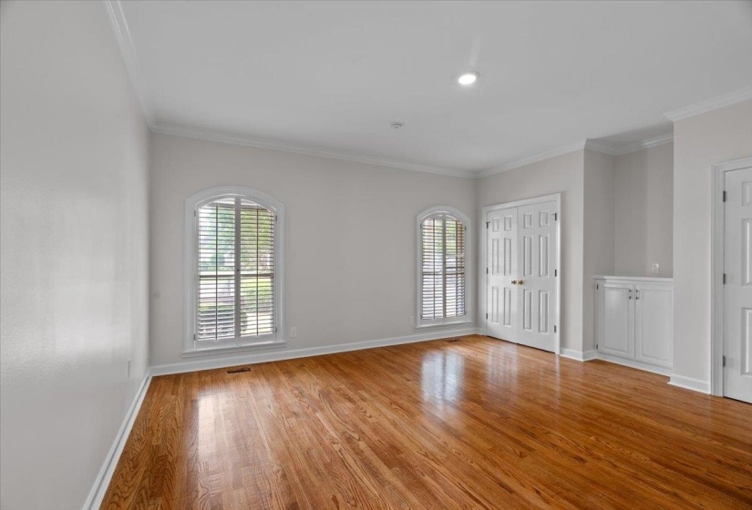 8778 POPLAR PIKE DR, Germantown, Tennessee 38138, 4 Bedroom Bedrooms, 2 Room Rooms,5.1 BathroomBathrooms,Residential,For Sale,POPLAR PIKE,0,10220631