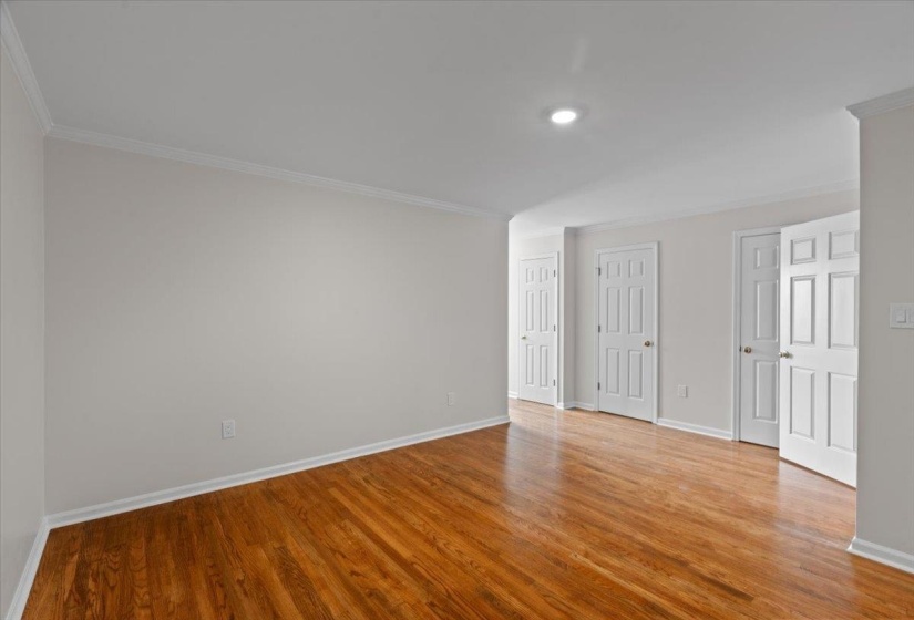 8778 POPLAR PIKE DR, Germantown, Tennessee 38138, 4 Bedroom Bedrooms, 2 Room Rooms,5.1 BathroomBathrooms,Residential,For Sale,POPLAR PIKE,0,10220631