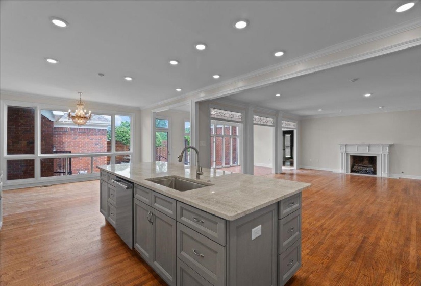 8778 POPLAR PIKE DR, Germantown, Tennessee 38138, 4 Bedroom Bedrooms, 2 Room Rooms,5.1 BathroomBathrooms,Residential,For Sale,POPLAR PIKE,0,10220631