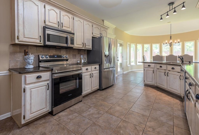 671 ANTEBELLUM CV, Collierville, Tennessee 38017, 5 Bedroom Bedrooms, 9 Room Rooms,3.1 BathroomBathrooms,Residential,For Sale,ANTEBELLUM,0,10220641