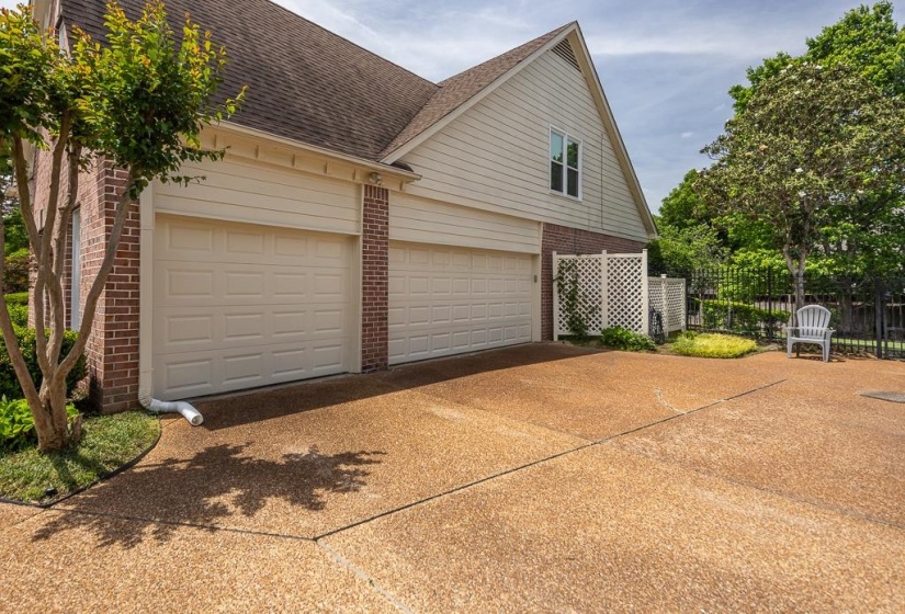 1725 JOHN RIDGE DR, Collierville, Tennessee 38017, 5 Bedroom Bedrooms, 8 Room Rooms,3.1 BathroomBathrooms,Residential,For Sale,JOHN RIDGE,0,10220645