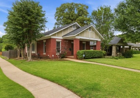 1716 CARRUTHERS PL, Memphis, Tennessee 38112, 3 Bedrooms Bedrooms, 7 Rooms Rooms,2 BathroomsBathrooms,Residential,For Sale,CARRUTHERS,10220656