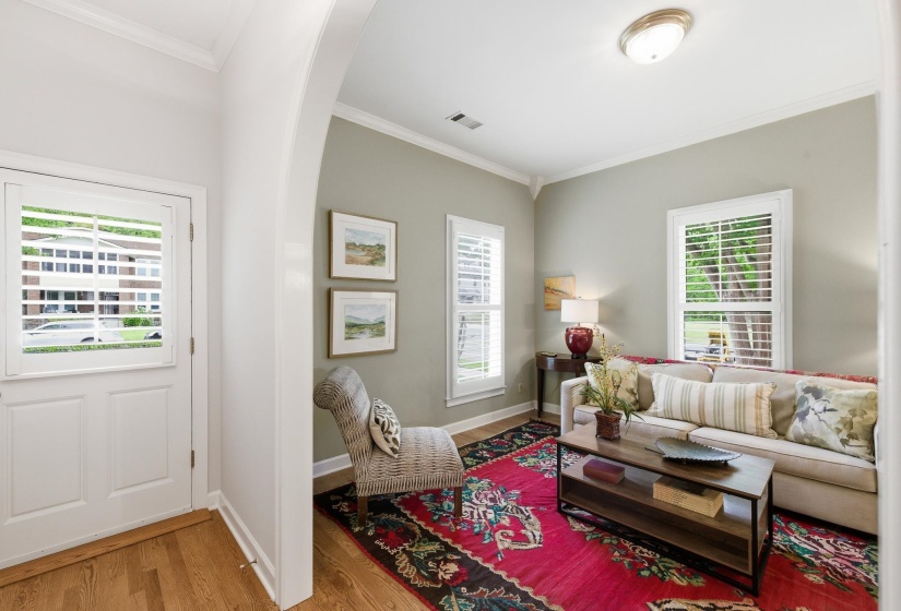 1716 CARRUTHERS PL, Memphis, Tennessee 38112, 3 Bedrooms Bedrooms, 7 Rooms Rooms,2 BathroomsBathrooms,Residential,For Sale,CARRUTHERS,10220656
