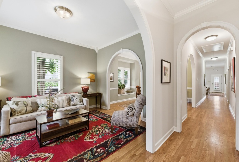 1716 CARRUTHERS PL, Memphis, Tennessee 38112, 3 Bedrooms Bedrooms, 7 Rooms Rooms,2 BathroomsBathrooms,Residential,For Sale,CARRUTHERS,10220656