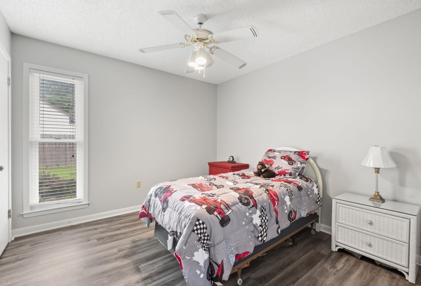 5609 ELMORE RD, Bartlett, Tennessee 38134, 3 Bedrooms Bedrooms, 6 Rooms Rooms,2 BathroomsBathrooms,Residential,For Sale,ELMORE,10220662