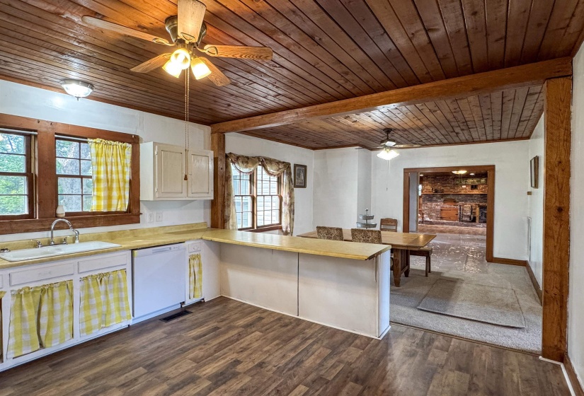 6205 179 HWY, Covington, Tennessee 38019, 4 Bedrooms Bedrooms, 7 Rooms Rooms,1 BathroomBathrooms,Residential,For Sale,179,10220667