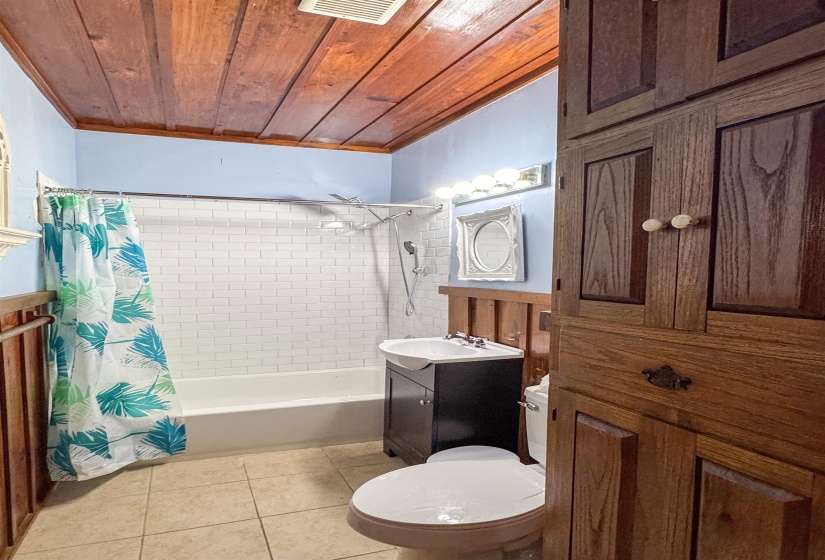 6205 179 HWY, Covington, Tennessee 38019, 4 Bedrooms Bedrooms, 7 Rooms Rooms,1 BathroomBathrooms,Residential,For Sale,179,10220667