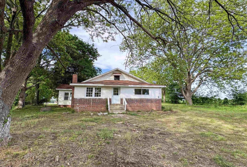 6205 179 HWY, Covington, Tennessee 38019, 4 Bedrooms Bedrooms, 7 Rooms Rooms,1 BathroomBathrooms,Residential,For Sale,179,10220667