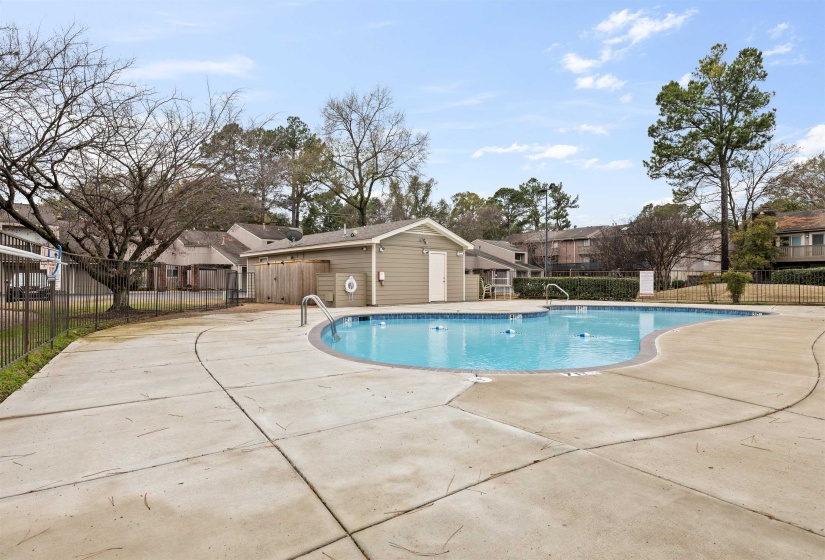 4743 AUDUBON VIEW DR, Memphis, Tennessee 38117, 2 Bedrooms Bedrooms, 5 Rooms Rooms,2 BathroomsBathrooms,Residential,For Sale,AUDUBON VIEW,10220668