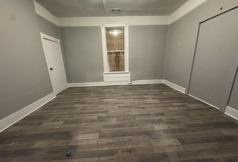 629 TRIGG AVE, Memphis, Tennessee 38106, 4 Bedrooms Bedrooms, 8 Rooms Rooms,1 BathroomBathrooms,Residential,For Sale,TRIGG,10220694