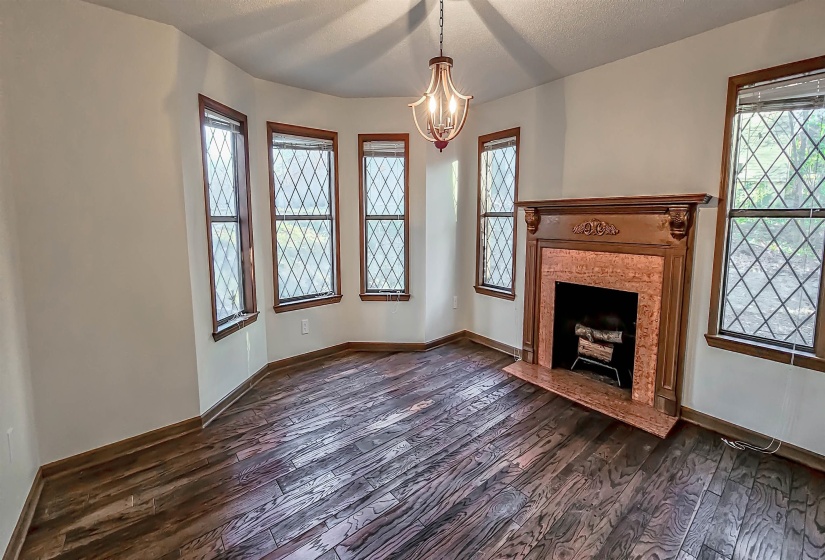 With Fireplace