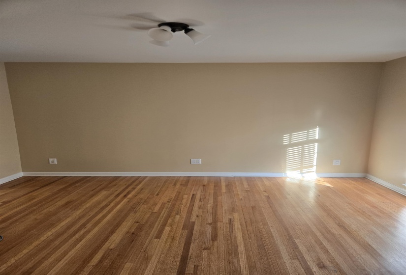 3212 WHITNEY AVE, Memphis, Tennessee 38128, 6 Bedroom Bedrooms, 11 Room Rooms,3 BathroomBathrooms,Residential,For Sale,WHITNEY,0,10220720