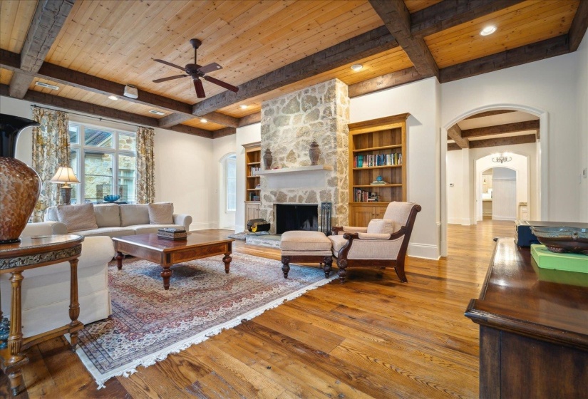9504 DOGWOOD RD, Germantown, Tennessee 38139, 6 Bedrooms Bedrooms, 15 Rooms Rooms,6.2 BathroomsBathrooms,Residential,For Sale,DOGWOOD,10220727
