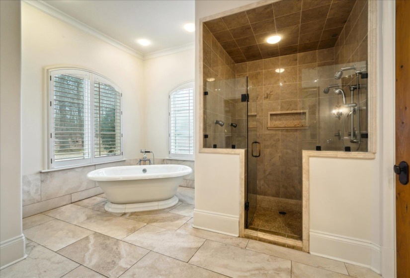 9504 DOGWOOD RD, Germantown, Tennessee 38139, 6 Bedrooms Bedrooms, 15 Rooms Rooms,6.2 BathroomsBathrooms,Residential,For Sale,DOGWOOD,10220727
