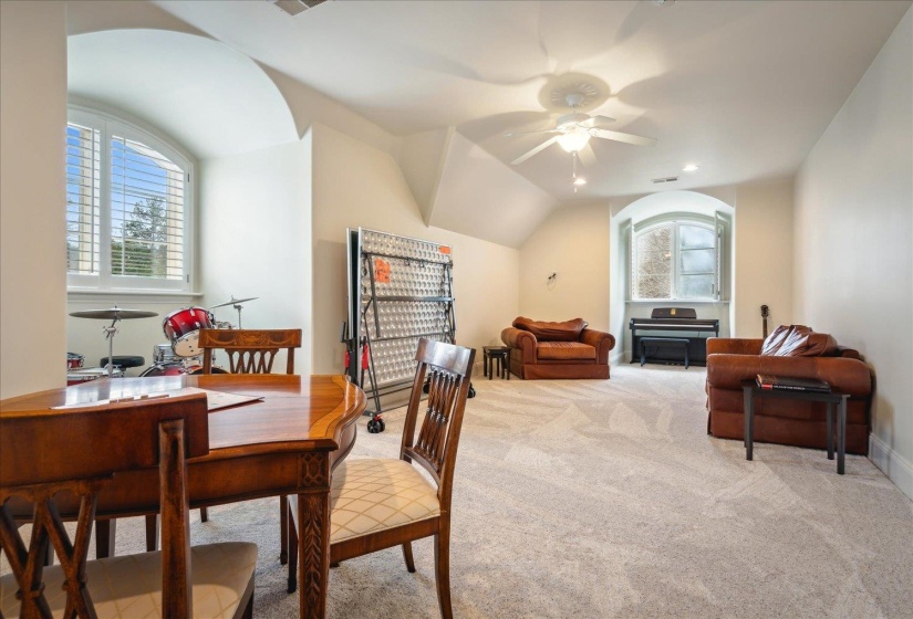 9504 DOGWOOD RD, Germantown, Tennessee 38139, 6 Bedrooms Bedrooms, 15 Rooms Rooms,6.2 BathroomsBathrooms,Residential,For Sale,DOGWOOD,10220727