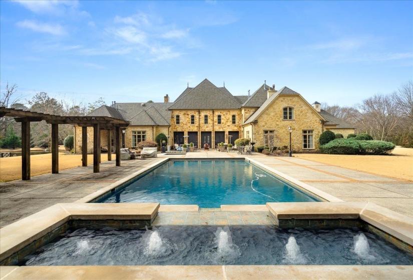 9504 DOGWOOD RD, Germantown, Tennessee 38139, 6 Bedrooms Bedrooms, 15 Rooms Rooms,6.2 BathroomsBathrooms,Residential,For Sale,DOGWOOD,10220727