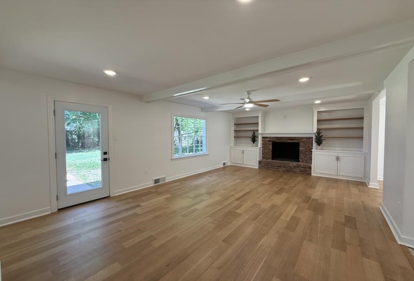 2118 HUNDRED OAKS CV, Germantown, Tennessee 38139, 4 Bedroom Bedrooms, 9 Room Rooms,2.1 BathroomBathrooms,Residential,For Sale,HUNDRED OAKS,0,10220735