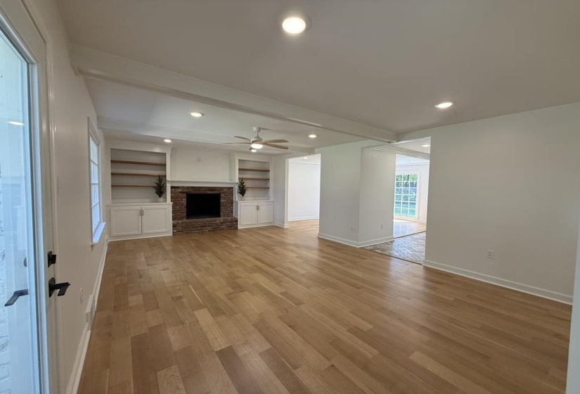 2118 HUNDRED OAKS CV, Germantown, Tennessee 38139, 4 Bedroom Bedrooms, 9 Room Rooms,2.1 BathroomBathrooms,Residential,For Sale,HUNDRED OAKS,0,10220735
