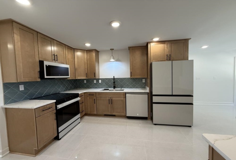 2118 HUNDRED OAKS CV, Germantown, Tennessee 38139, 4 Bedroom Bedrooms, 9 Room Rooms,2.1 BathroomBathrooms,Residential,For Sale,HUNDRED OAKS,0,10220735