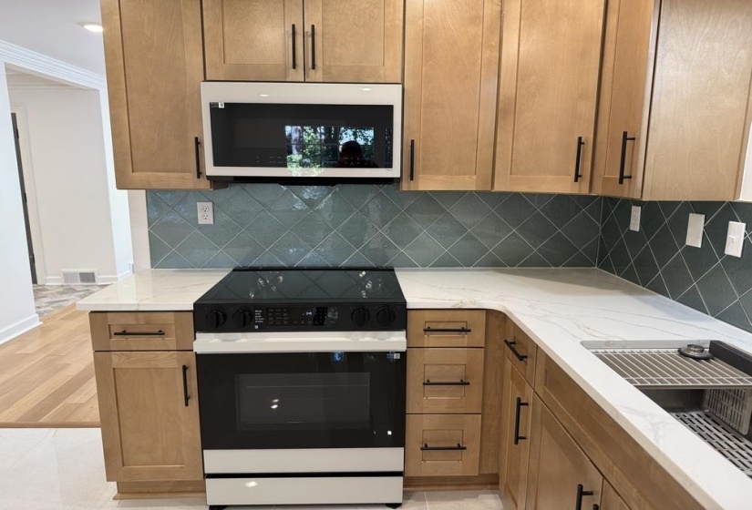 2118 HUNDRED OAKS CV, Germantown, Tennessee 38139, 4 Bedroom Bedrooms, 9 Room Rooms,2.1 BathroomBathrooms,Residential,For Sale,HUNDRED OAKS,0,10220735