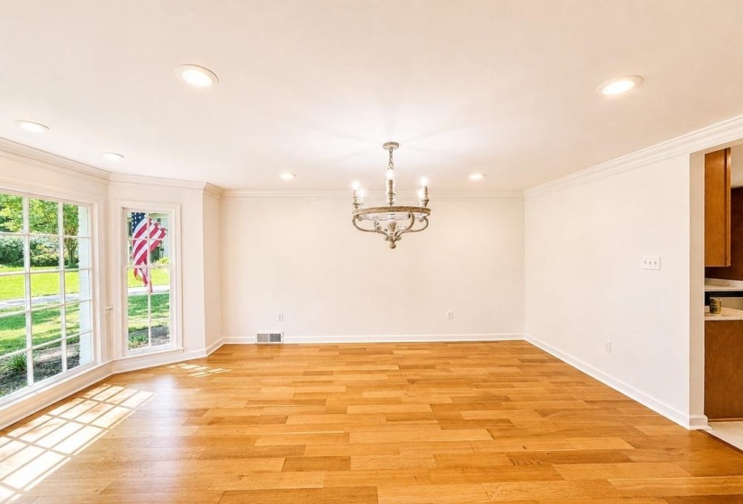 2118 HUNDRED OAKS CV, Germantown, Tennessee 38139, 4 Bedroom Bedrooms, 9 Room Rooms,2.1 BathroomBathrooms,Residential,For Sale,HUNDRED OAKS,0,10220735
