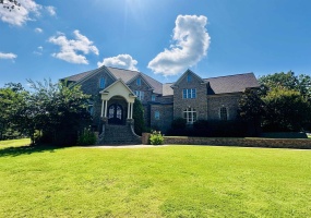 211 MARY JENE CV, Selmer, Tennessee 38375-3002, 5 Bedrooms Bedrooms, 16 Rooms Rooms,3.1 BathroomsBathrooms,Residential,For Sale,MARY JENE,10220748