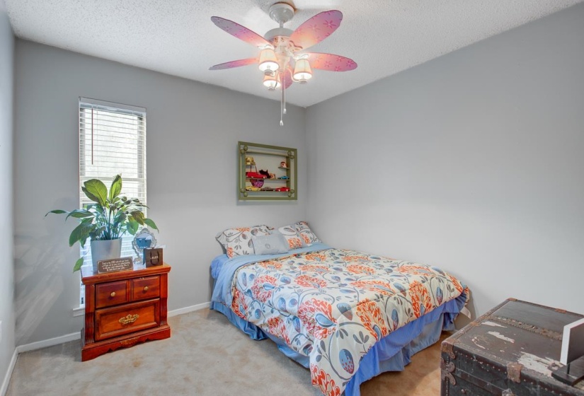 5054 GULL RD, Memphis, Tennessee 38109, 5 Bedrooms Bedrooms, 9 Rooms Rooms,2 BathroomsBathrooms,Residential,For Sale,GULL,10220752