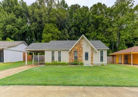 5054 GULL RD, Memphis, Tennessee 38109, 5 Bedrooms Bedrooms, 9 Rooms Rooms,2 BathroomsBathrooms,Residential,For Sale,GULL,10220752