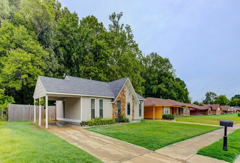 5054 GULL RD, Memphis, Tennessee 38109, 5 Bedrooms Bedrooms, 9 Rooms Rooms,2 BathroomsBathrooms,Residential,For Sale,GULL,10220752