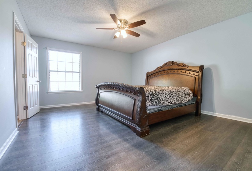 6348 EASTBRIER DR, Bartlett, Tennessee 38135, 5 Bedrooms Bedrooms, 7 Rooms Rooms,3 BathroomsBathrooms,Residential,For Sale,EASTBRIER,10220776