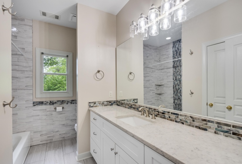 315 DEERFIELD CV, Somerville, Tennessee 38068, 4 Bedrooms Bedrooms, 8 Rooms Rooms,3.1 BathroomsBathrooms,Residential,For Sale,DEERFIELD,10220780