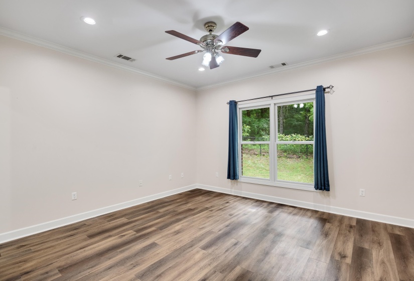 315 DEERFIELD CV, Somerville, Tennessee 38068, 4 Bedrooms Bedrooms, 8 Rooms Rooms,3.1 BathroomsBathrooms,Residential,For Sale,DEERFIELD,10220780