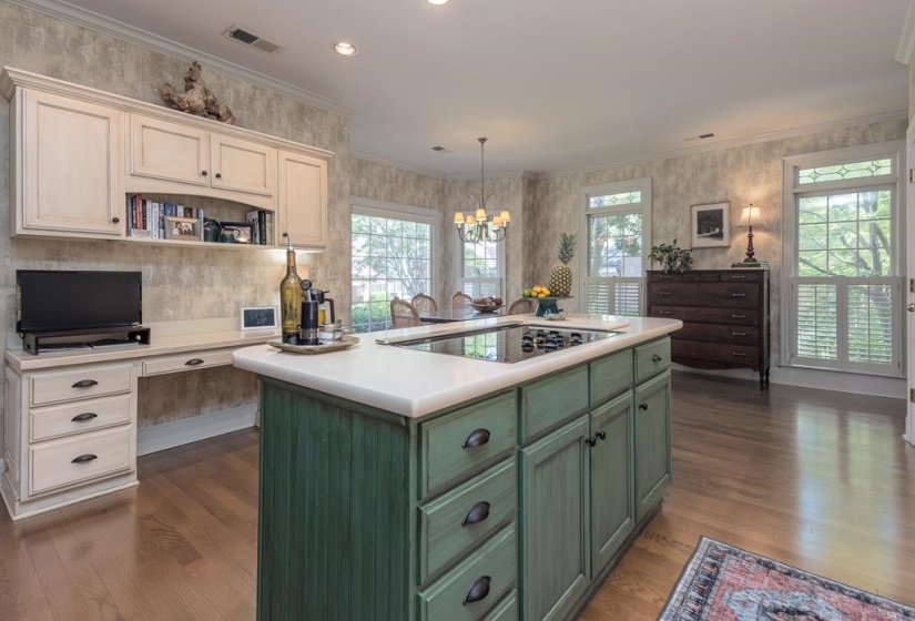 6362 MASSEY HILL RD, Memphis, Tennessee 38120, 3 Bedrooms Bedrooms, 7 Rooms Rooms,2.1 BathroomsBathrooms,Residential,For Sale,MASSEY HILL,10220791