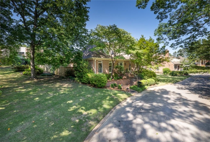 6362 MASSEY HILL RD, Memphis, Tennessee 38120, 3 Bedrooms Bedrooms, 7 Rooms Rooms,2.1 BathroomsBathrooms,Residential,For Sale,MASSEY HILL,10220791