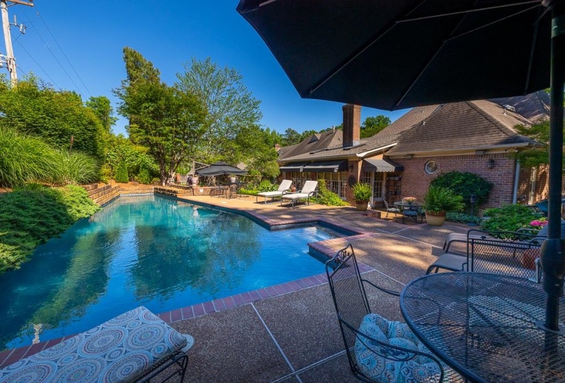6362 MASSEY HILL RD, Memphis, Tennessee 38120, 3 Bedrooms Bedrooms, 7 Rooms Rooms,2.1 BathroomsBathrooms,Residential,For Sale,MASSEY HILL,10220791