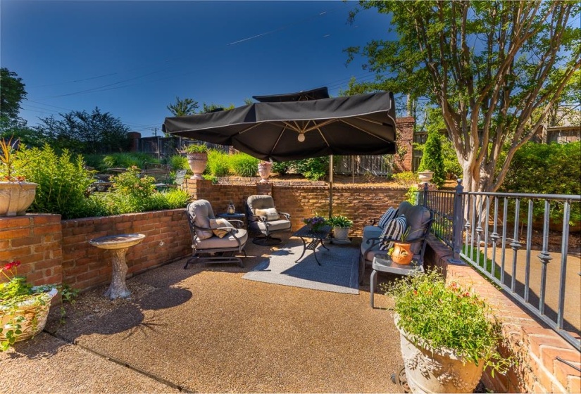 6362 MASSEY HILL RD, Memphis, Tennessee 38120, 3 Bedrooms Bedrooms, 7 Rooms Rooms,2.1 BathroomsBathrooms,Residential,For Sale,MASSEY HILL,10220791