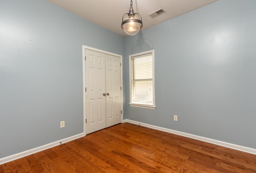 1340 ISLAND TOWN DR, Memphis, Tennessee 38103, 3 Bedrooms Bedrooms, 5 Rooms Rooms,2 BathroomsBathrooms,Residential,For Sale,ISLAND TOWN,10220795