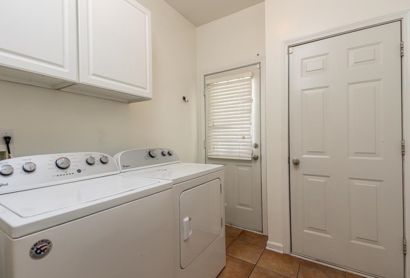 1340 ISLAND TOWN DR, Memphis, Tennessee 38103, 3 Bedrooms Bedrooms, 5 Rooms Rooms,2 BathroomsBathrooms,Residential,For Sale,ISLAND TOWN,10220795
