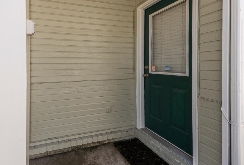 1340 ISLAND TOWN DR, Memphis, Tennessee 38103, 3 Bedrooms Bedrooms, 5 Rooms Rooms,2 BathroomsBathrooms,Residential,For Sale,ISLAND TOWN,10220795