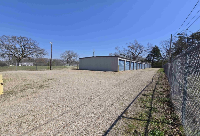 360 BLACK PL, Savannah, Tennessee 38372, ,Commercial/industrial,For Sale,BLACK,10220811