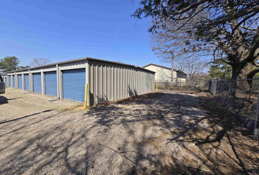 360 BLACK PL, Savannah, Tennessee 38372, ,Commercial/industrial,For Sale,BLACK,10220811